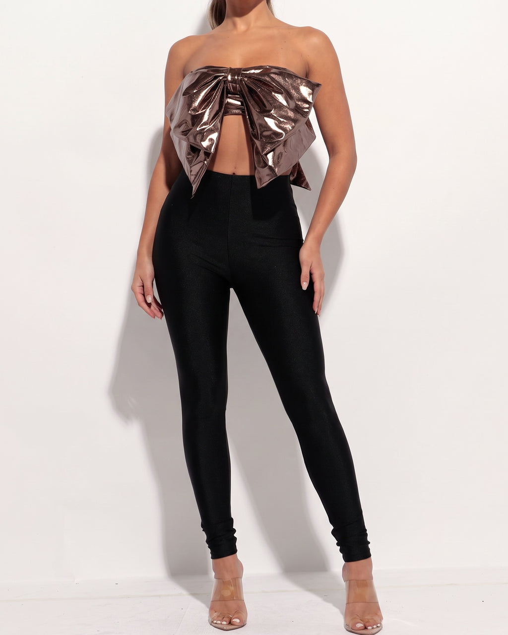 Pewter super size bow top, front view on model