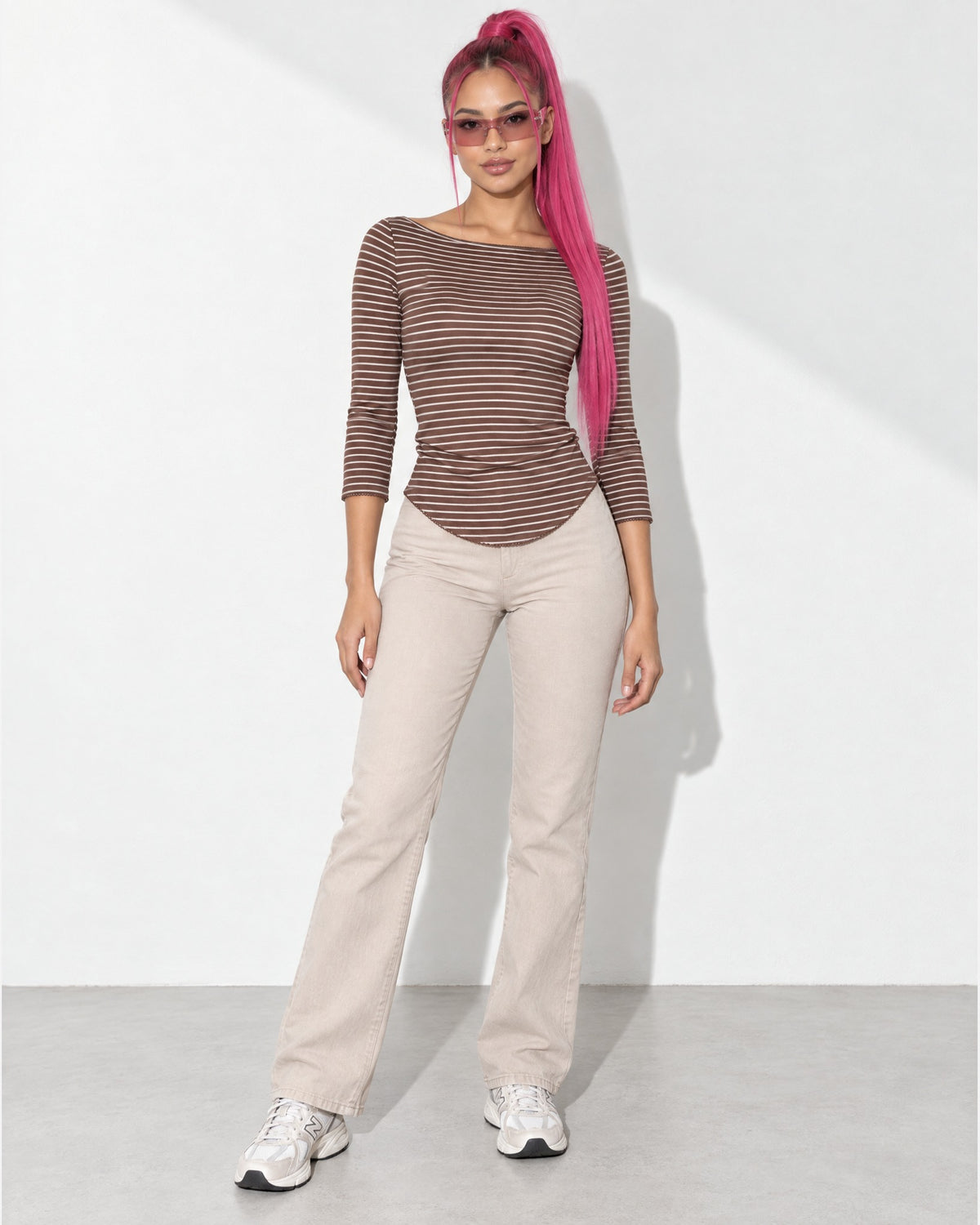 3/4 Sleeves Round Hem Top in Brown/White - front view on model | Muvin